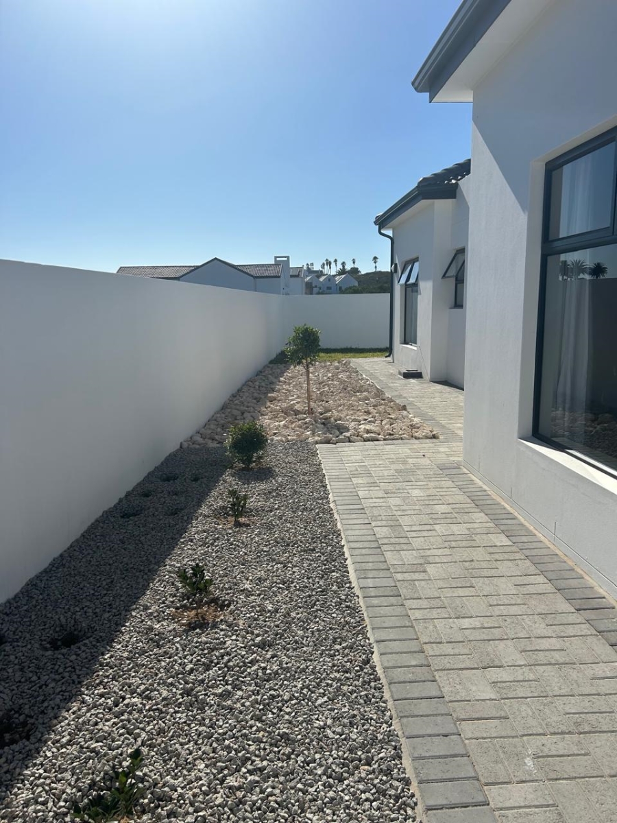 4 Bedroom Property for Sale in Shelley Point Western Cape